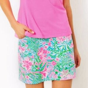 LILLLY PULITZER Maryana Luxletic Skort in Leaf it Wild Size M